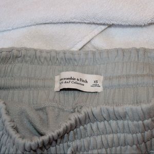 ABERCROMBIE & FITCH: High-Waisted Cotton/Fleece Light Green Shorts